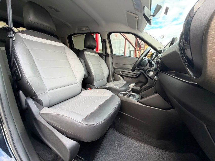 C3 AIRCROSS SHINE INTERNO 03