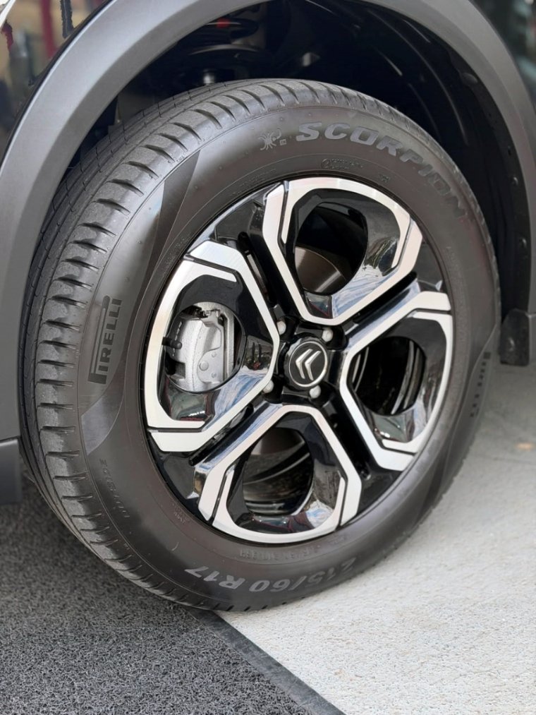 C3 AIRCROSS SHINE PNEU